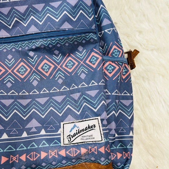 TrailMaker Backpack - Picture 3 of 6